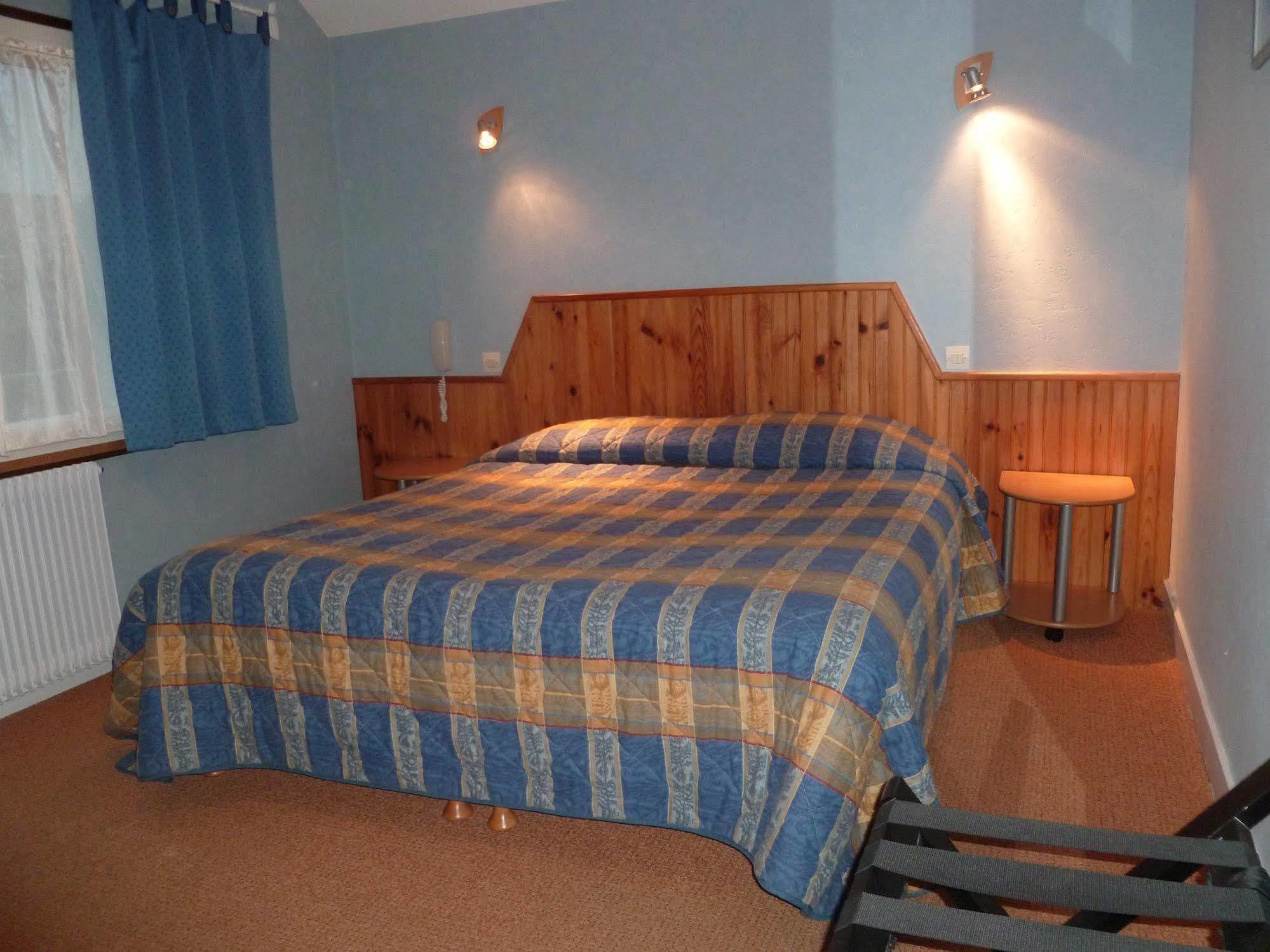 Hotel Rive Sud Шинон Экстерьер фото